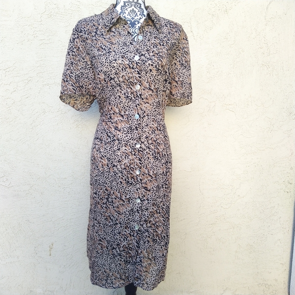 Dresses & Skirts - 💜5/$25 Leopard print dress size 16W